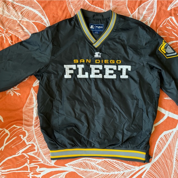 STARTER San Diego Fleet V-Neck Pullover - Picture 2 of 9